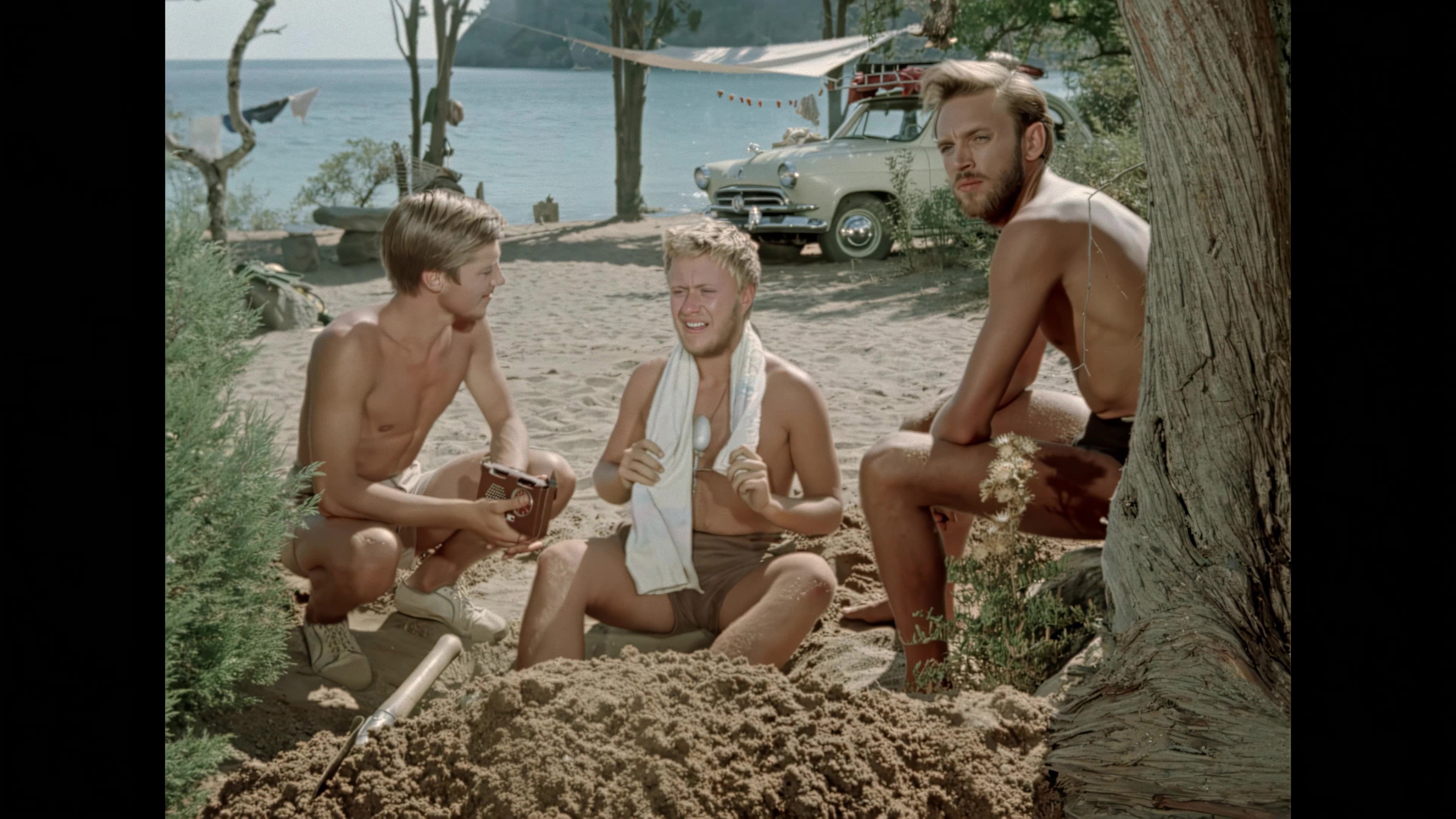 Двое где снимали. Дикари фильм 1963. Миронов дикари. Три плюс два (1963) Крым. Вадим Бероев три плюс два.